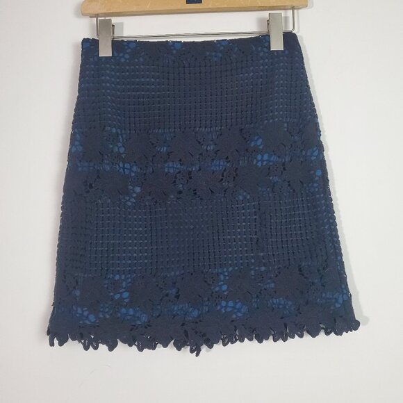 LOFT Dresses & Skirts - Ann Taylor Loft Skirt 0 Black Blue Floral Crochet Feminine Classic Timeless